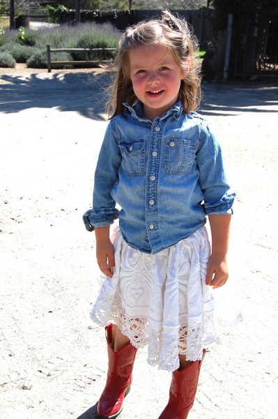 The Girl Is Craftee Tablecloth Skirt 1