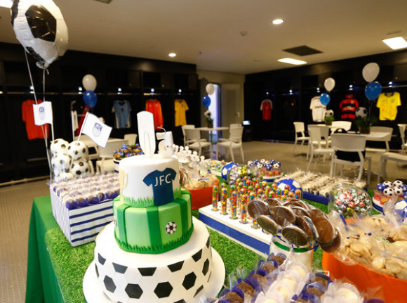 festinha-joca-futebol-club-azul-branco-08